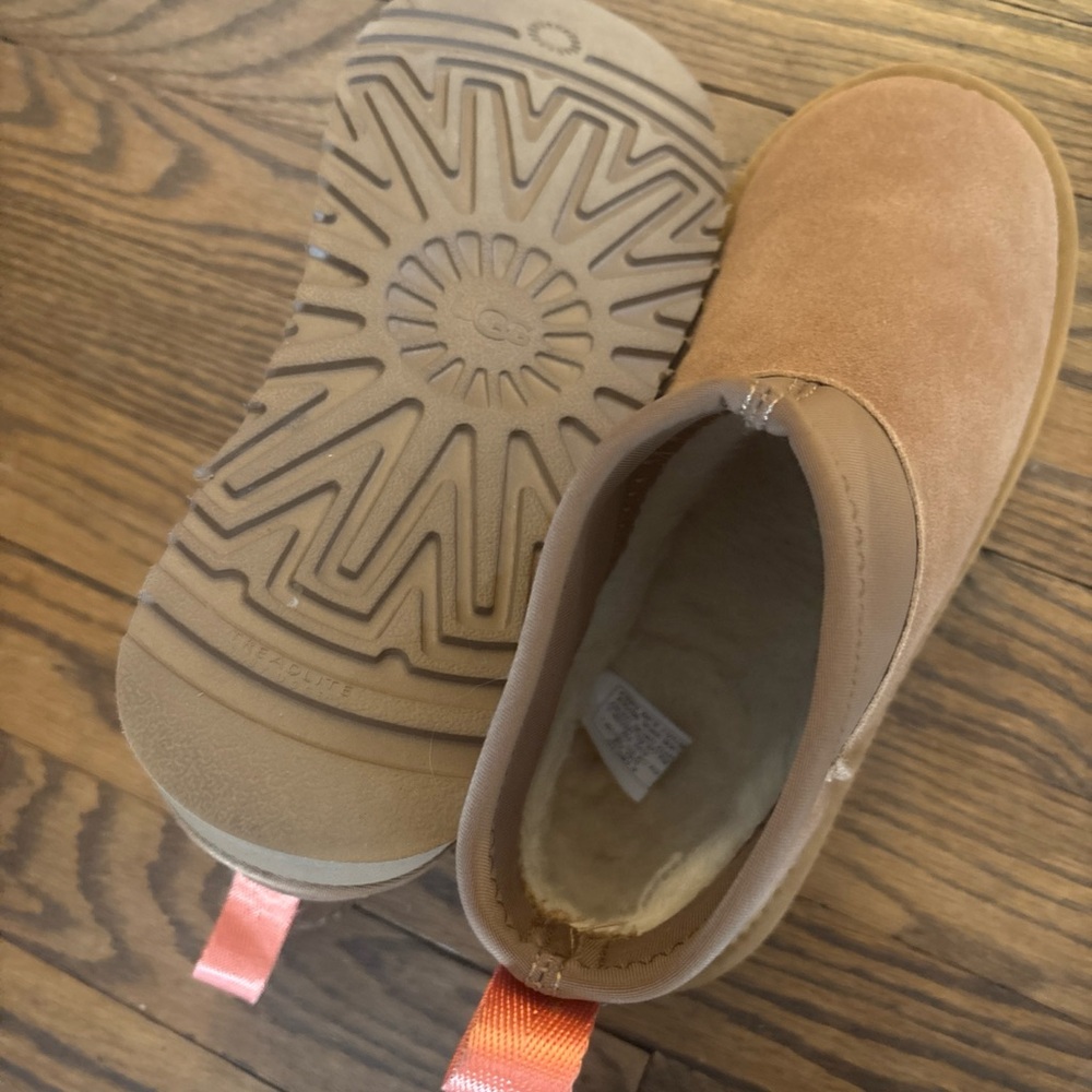 Ugg Mini Dipper Platform pull on Chestnut Boots N… - image 4